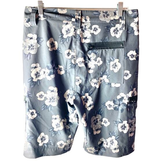 Champs Gray Floral Board Shorts Size 32 - Picture 2 of 6
